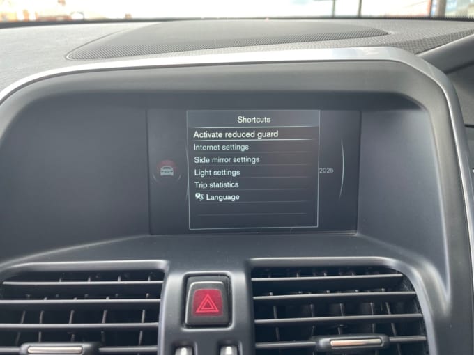 2025 Volvo Xc60