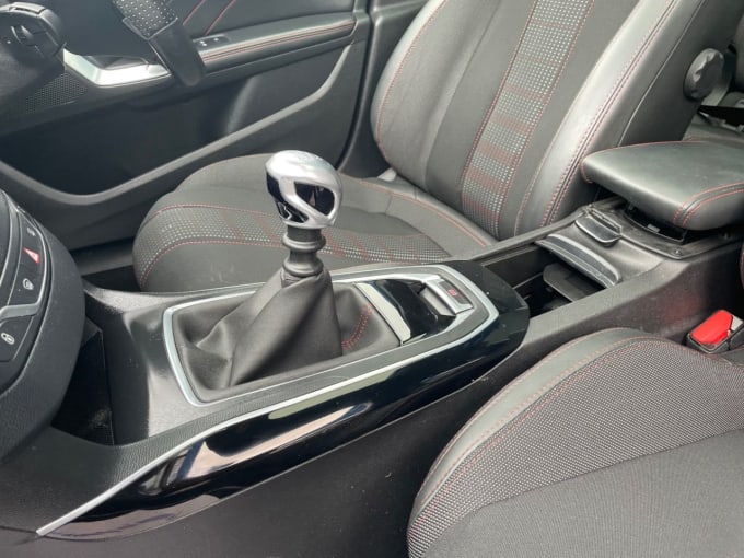 2025 Peugeot 308
