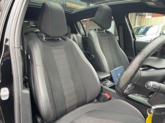 2025 Peugeot 308