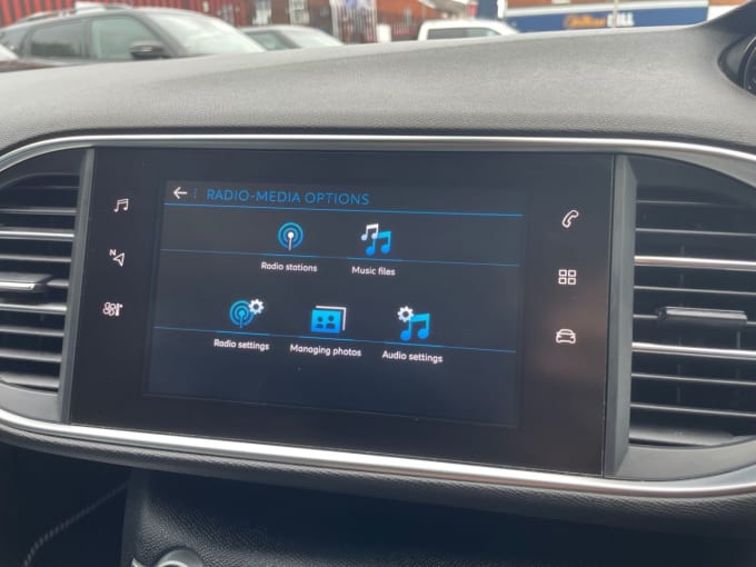 2025 Peugeot 308