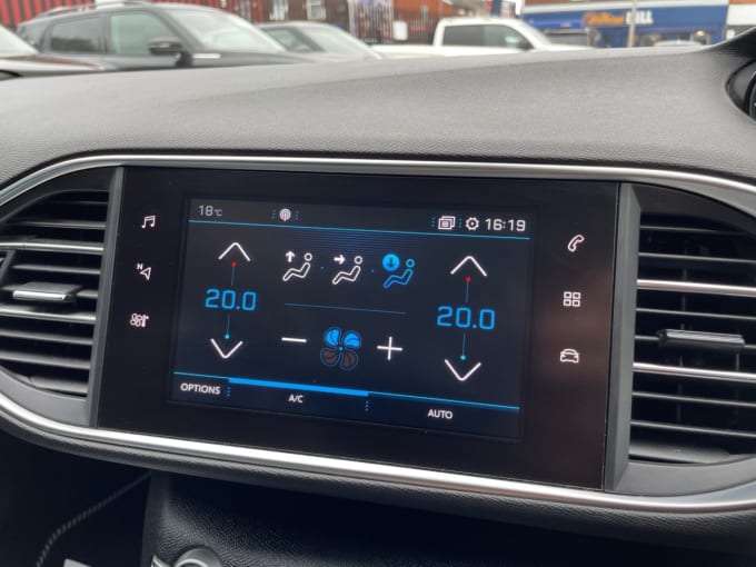 2025 Peugeot 308