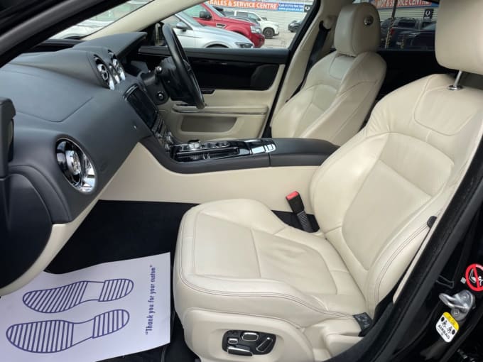 2025 Jaguar Xj