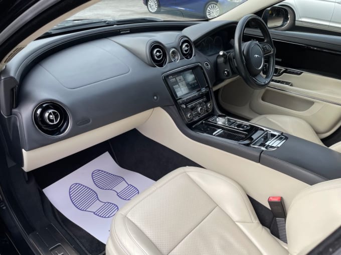 2025 Jaguar Xj