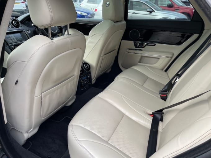 2025 Jaguar Xj