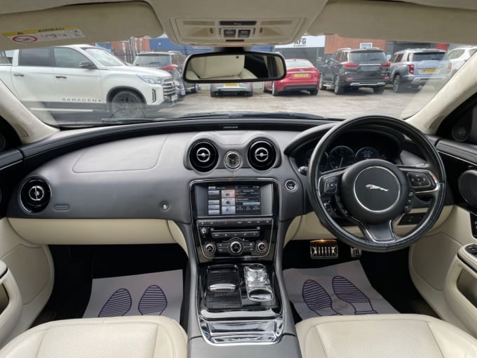 2025 Jaguar Xj