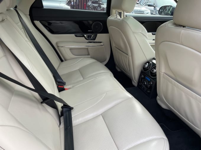 2025 Jaguar Xj