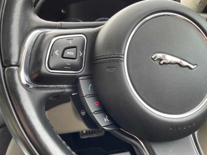 2025 Jaguar Xj