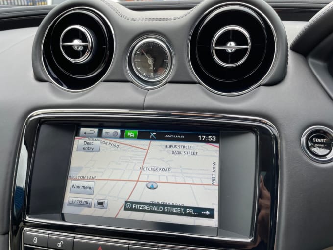 2025 Jaguar Xj