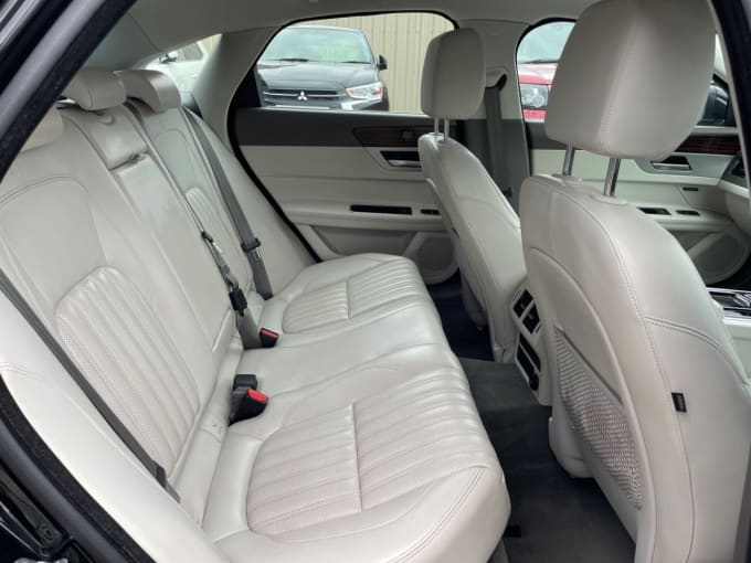2025 Jaguar Xf