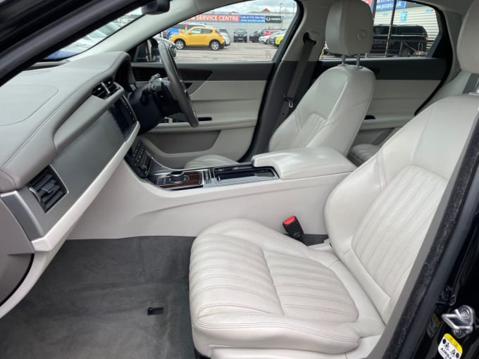 2025 Jaguar Xf