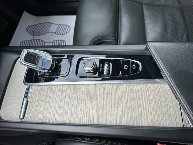 2025 Volvo Xc60