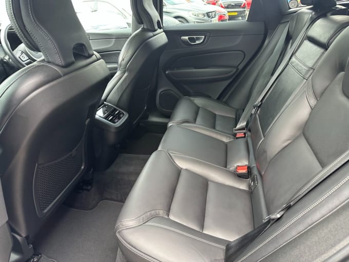2025 Volvo Xc60