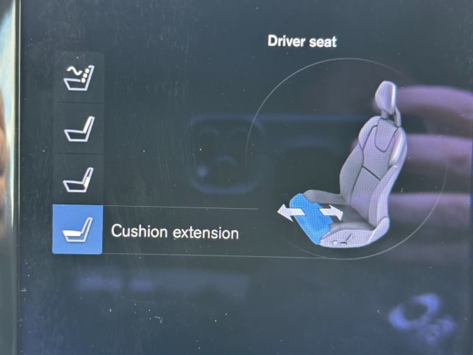 2025 Volvo Xc60