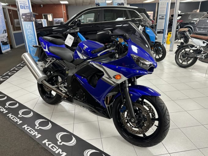 2025 Yamaha R6