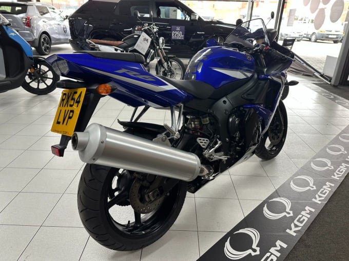 2025 Yamaha R6