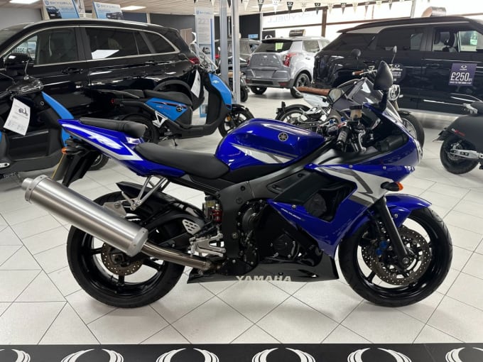 2025 Yamaha R6