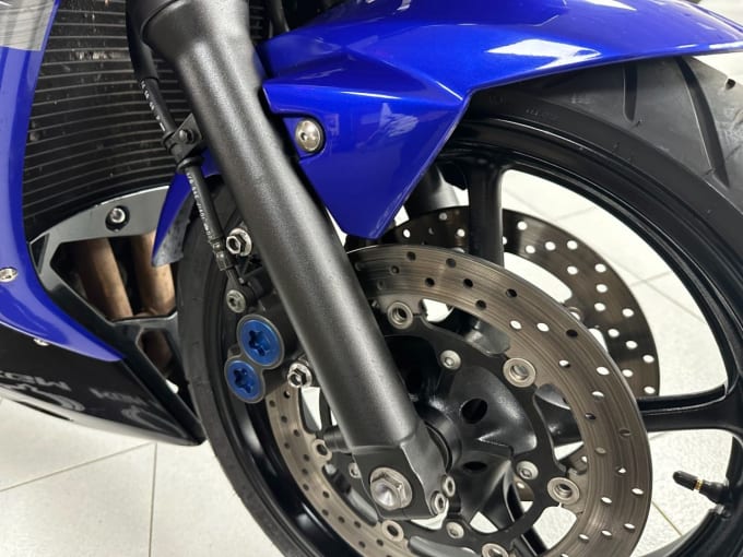 2025 Yamaha R6