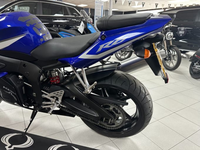 2025 Yamaha R6