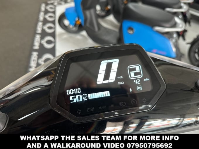 2025 Vmoto Cux