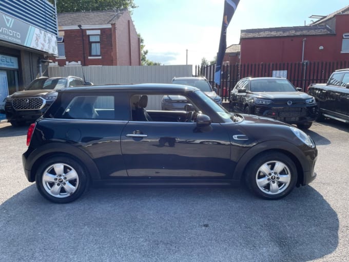 2025 Mini Hatch