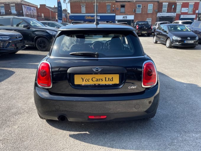 2025 Mini Hatch