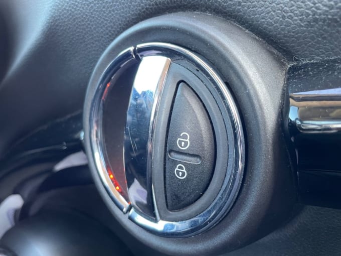 2025 Mini Hatch