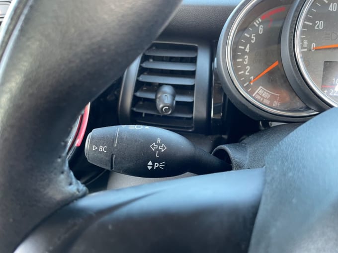 2025 Mini Hatch