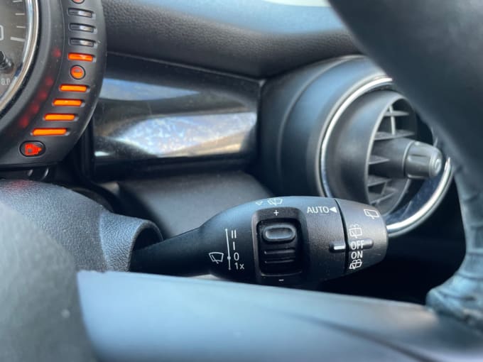 2025 Mini Hatch