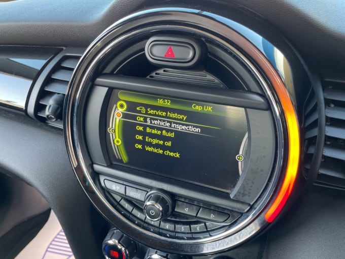 2025 Mini Hatch