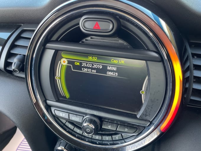 2025 Mini Hatch