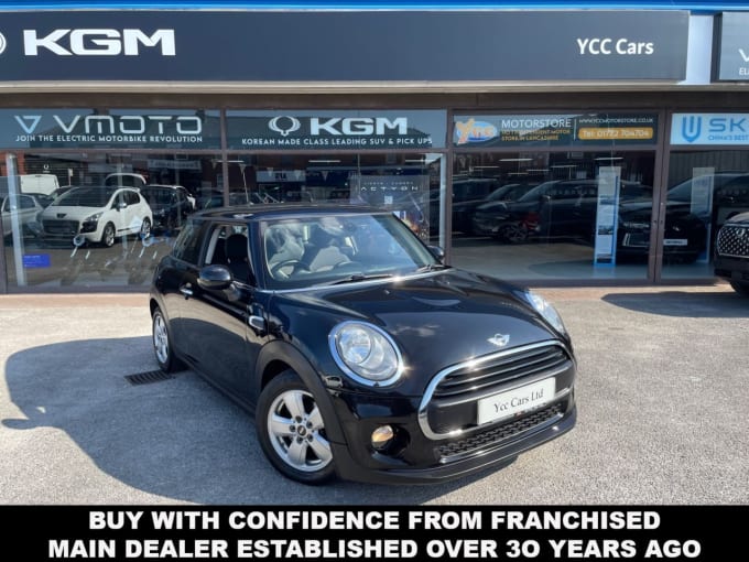 2025 Mini Hatch