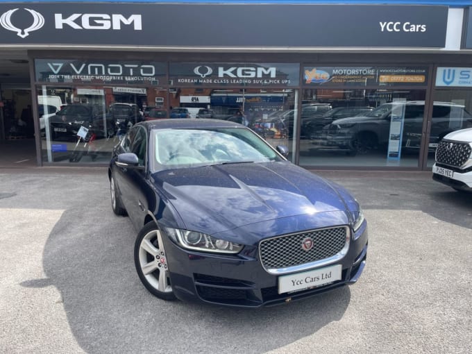 2025 Jaguar Xe