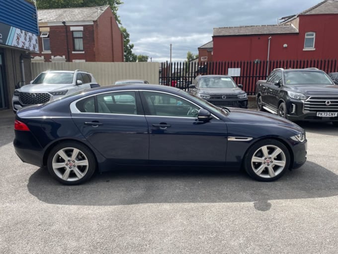 2025 Jaguar Xe