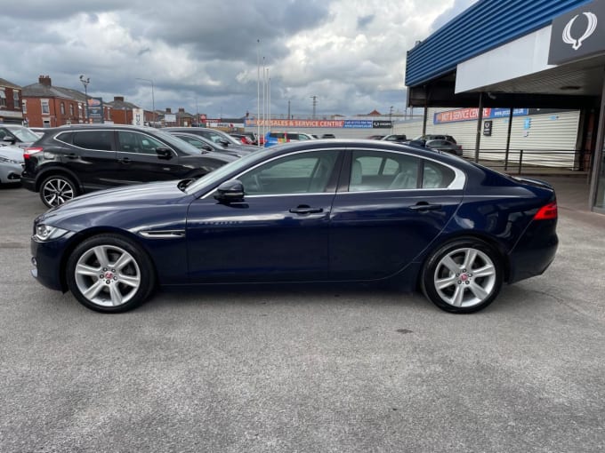 2025 Jaguar Xe