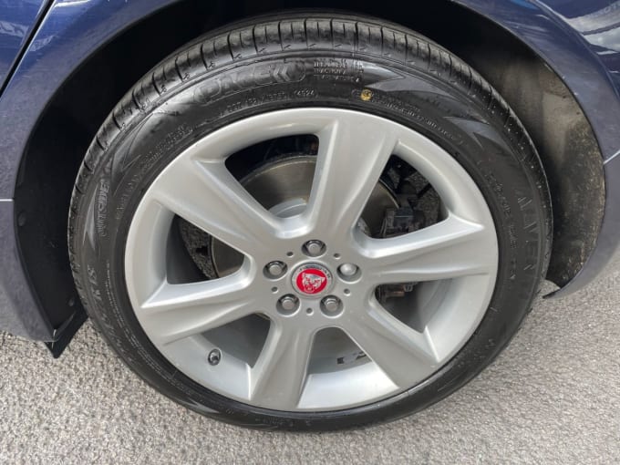 2025 Jaguar Xe