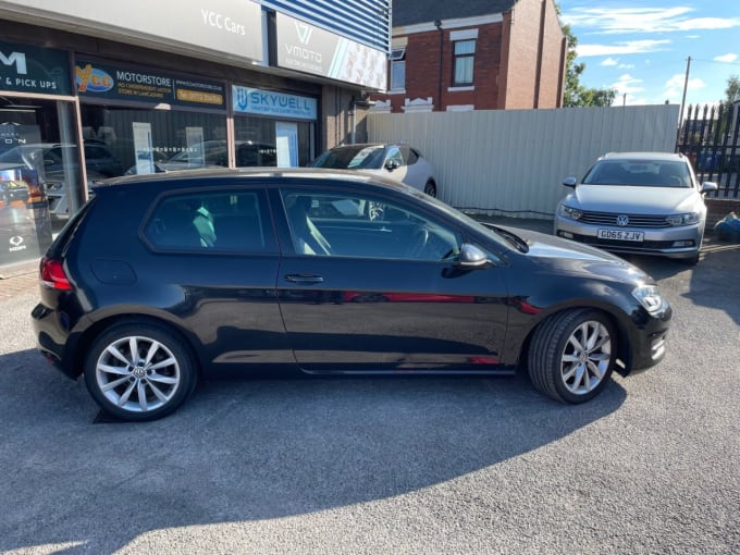2025 Volkswagen Golf