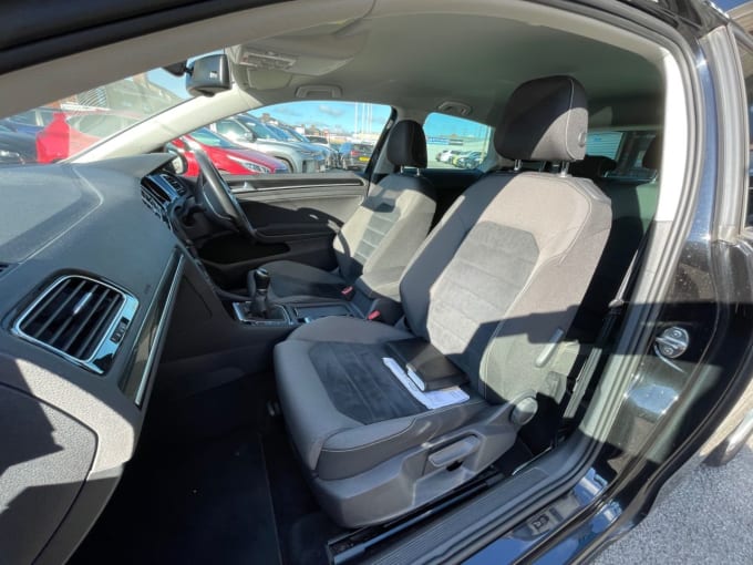 2025 Volkswagen Golf
