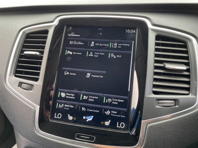 2025 Volvo Xc90