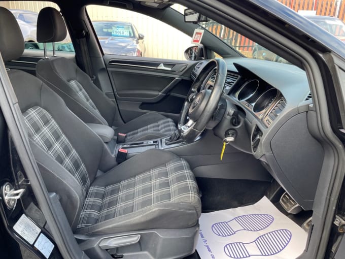 2025 Volkswagen Golf