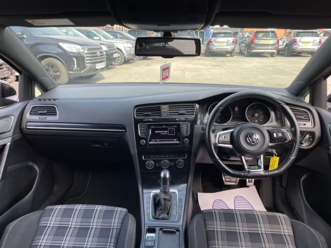 2025 Volkswagen Golf