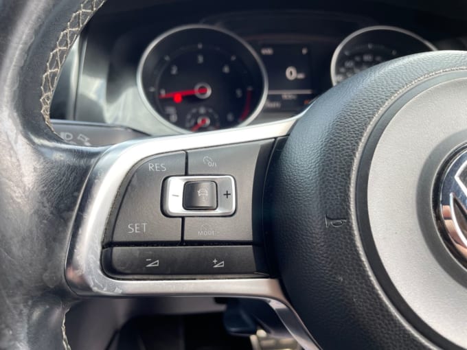 2025 Volkswagen Golf