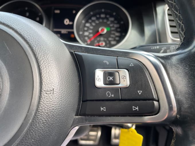 2025 Volkswagen Golf