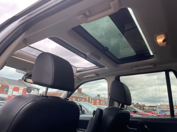 2025 Land Rover Freelander 2