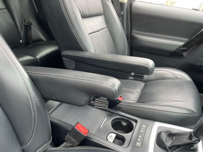 2025 Land Rover Freelander 2