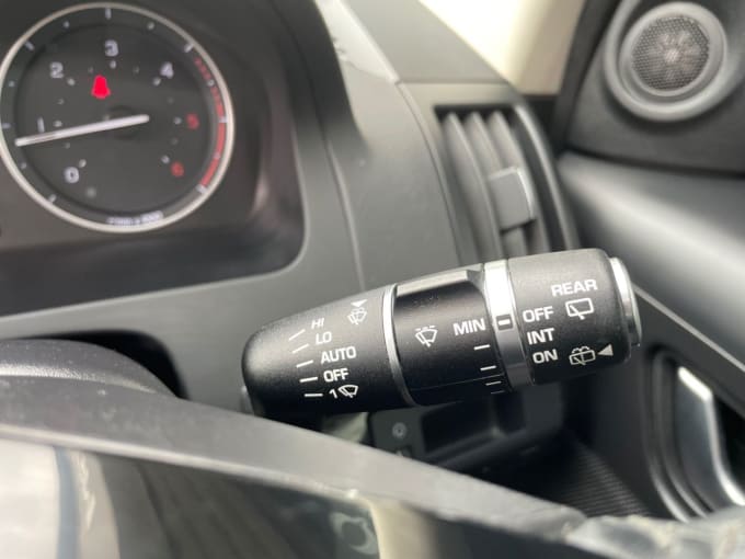 2025 Land Rover Freelander 2