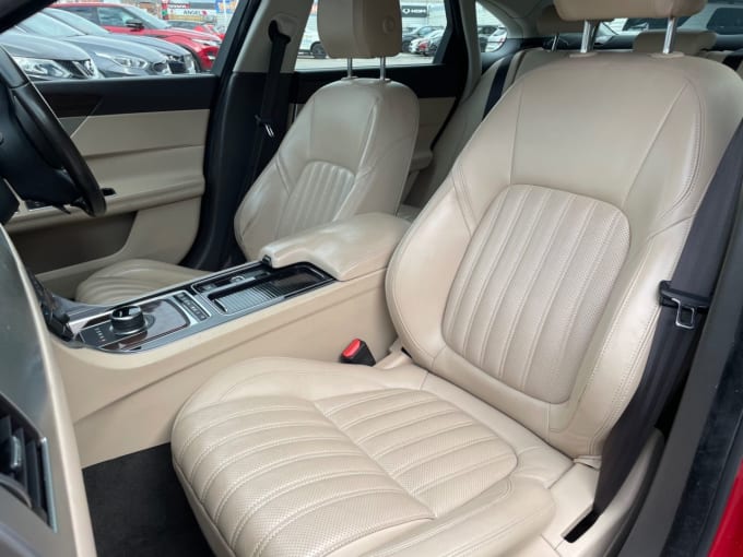 2025 Jaguar Xf