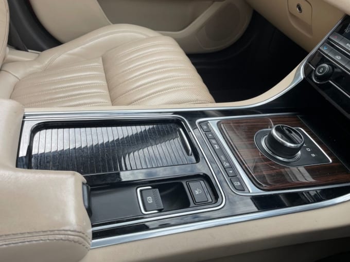 2025 Jaguar Xf