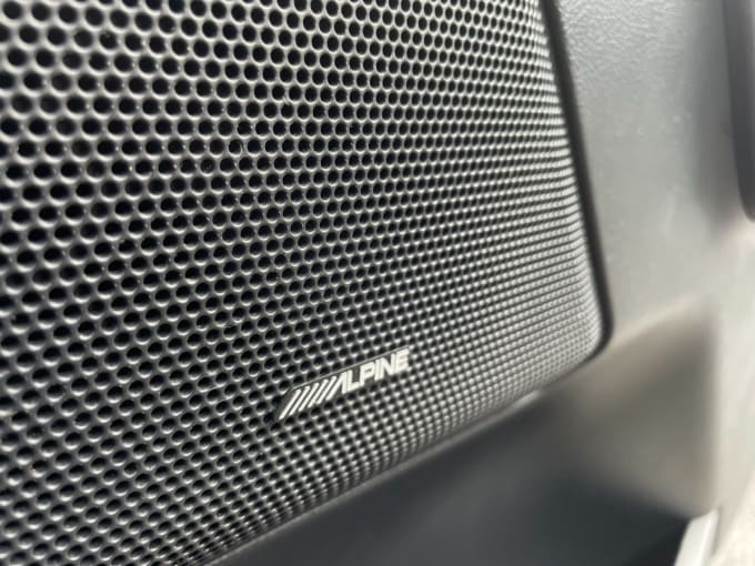 2025 Land Rover Freelander 2