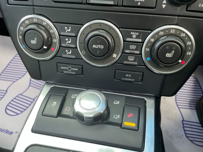 2025 Land Rover Freelander 2