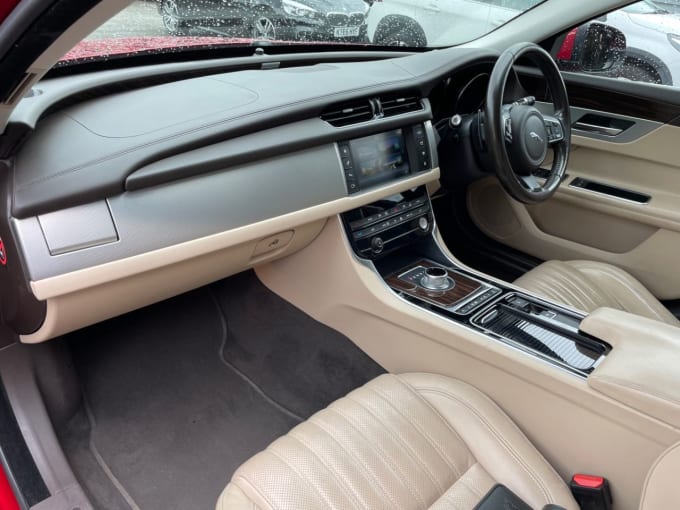2025 Jaguar Xf